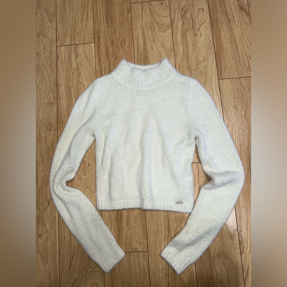 Hollister Sweater